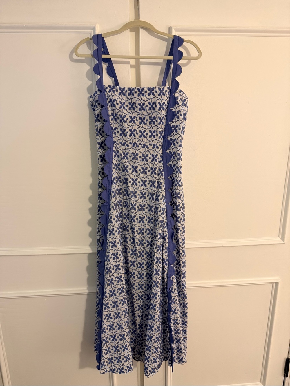 Wiggy Kit Blue/White Apron Dress